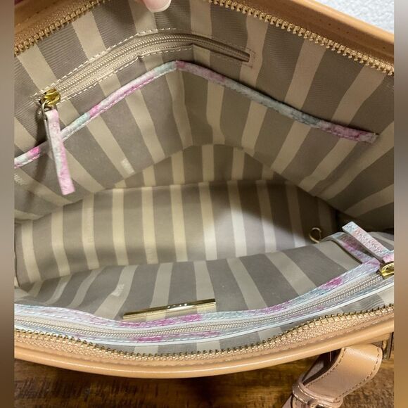 BRAHMIN CREME TALITHA MEDIUM ASHER TOTE LIKE NEW - Picture 15 of 15